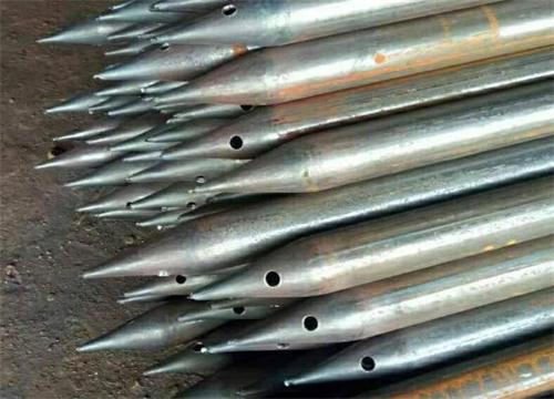 萝北隧道钢花管现货